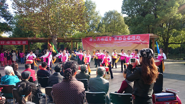 武漢皮新彩公益活動(dòng)